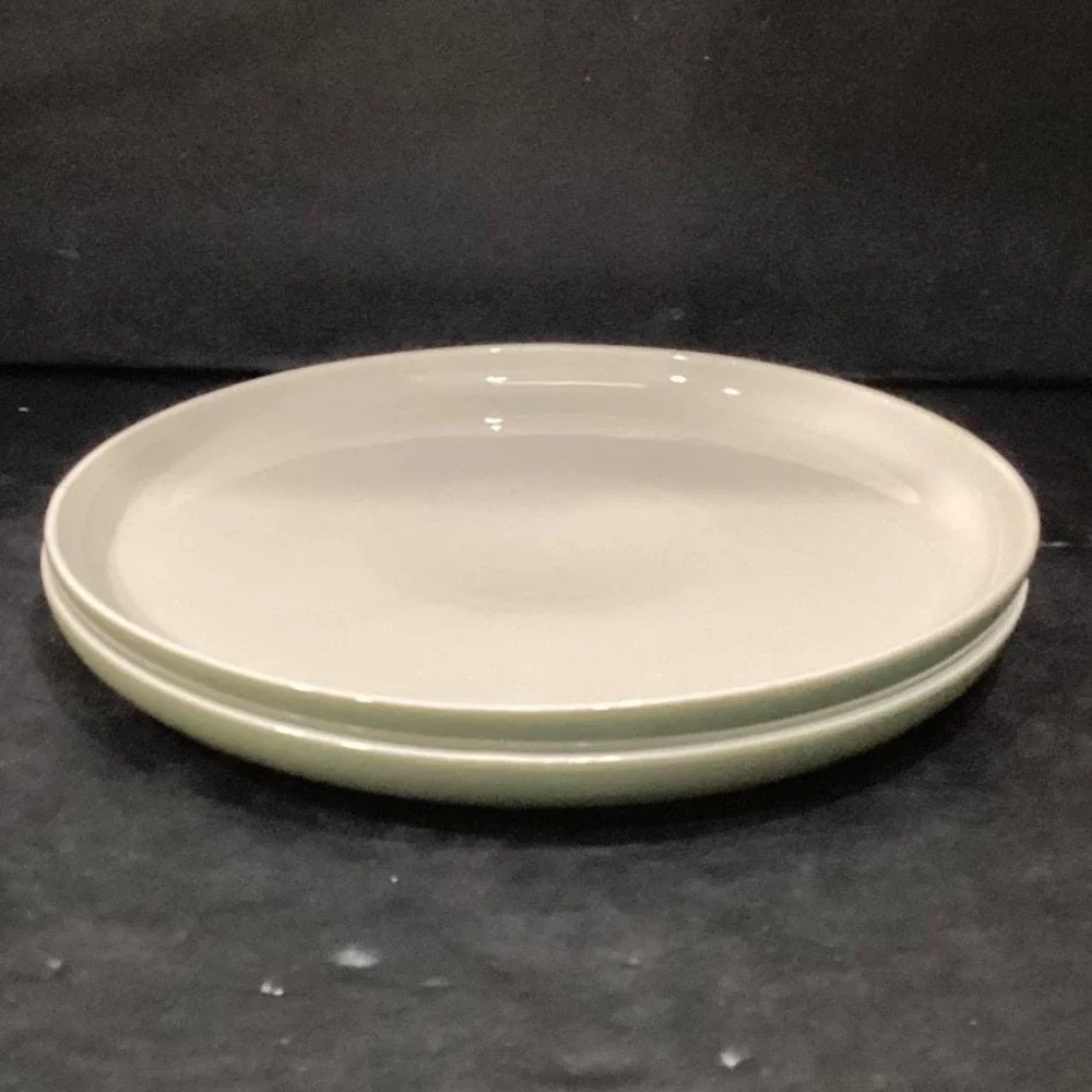 Dowan‎ Cream Dinner Plates, Set of 2, Green Underside, Replacement Dinnerware